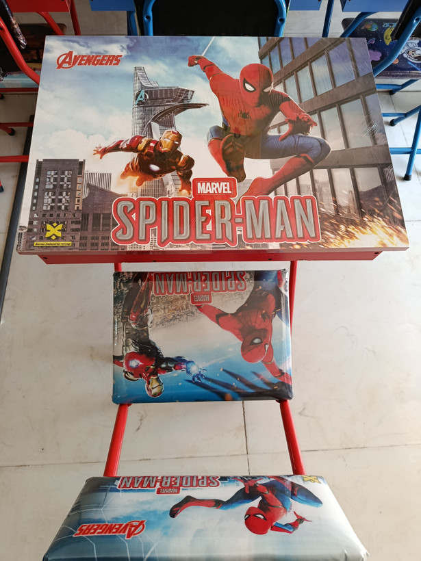 میز و صندلی تحریر تاشو کودک طرح مرد عنکبوتی